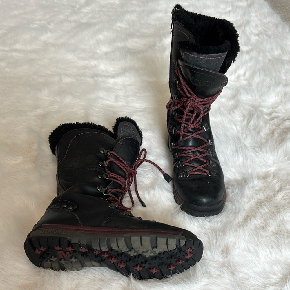 Merrell Black Lace-Up Winter Boots with Burgundy Laces
